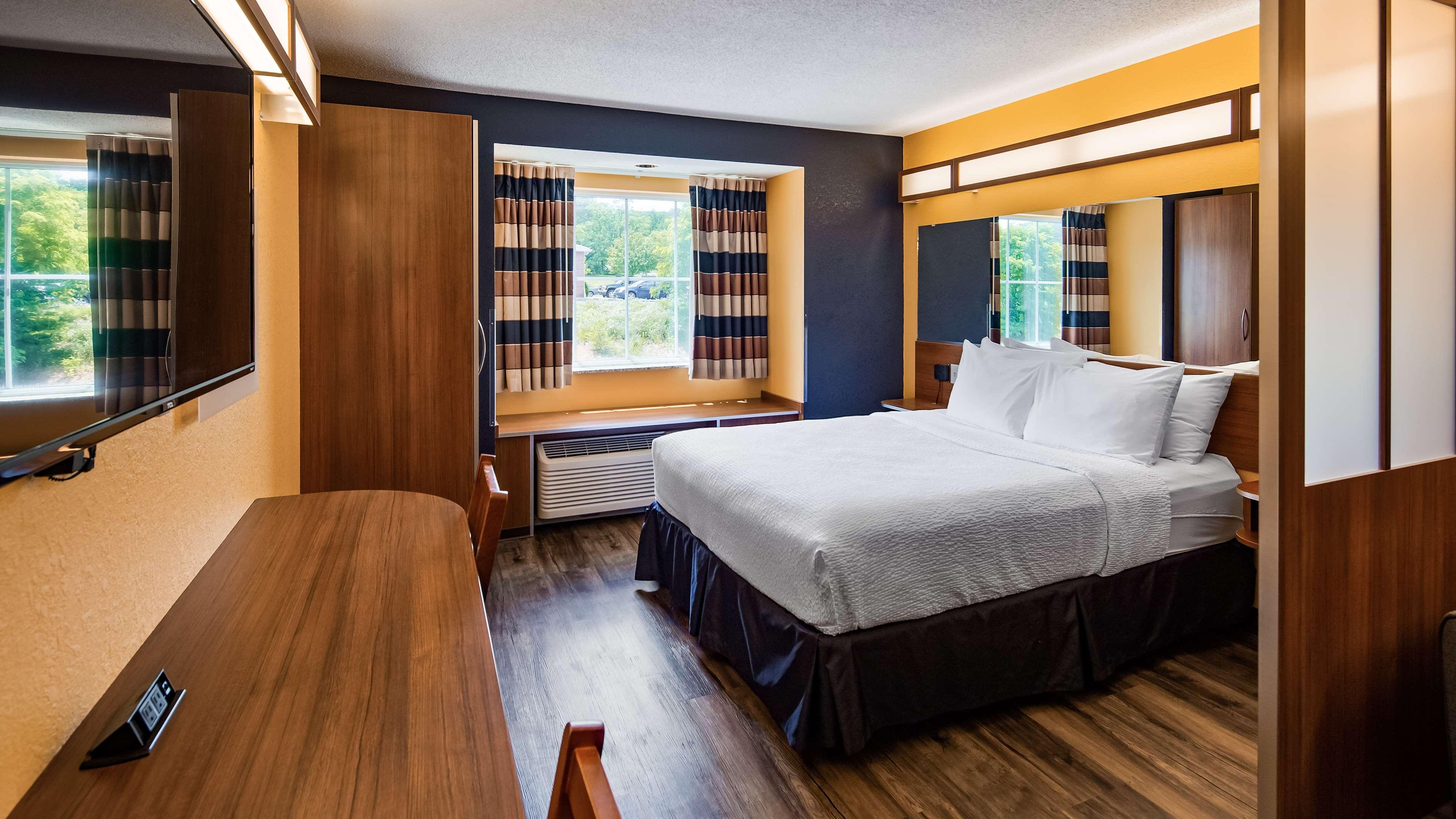 Surestay Plus Hotel By Best Western Keyser Esterno foto