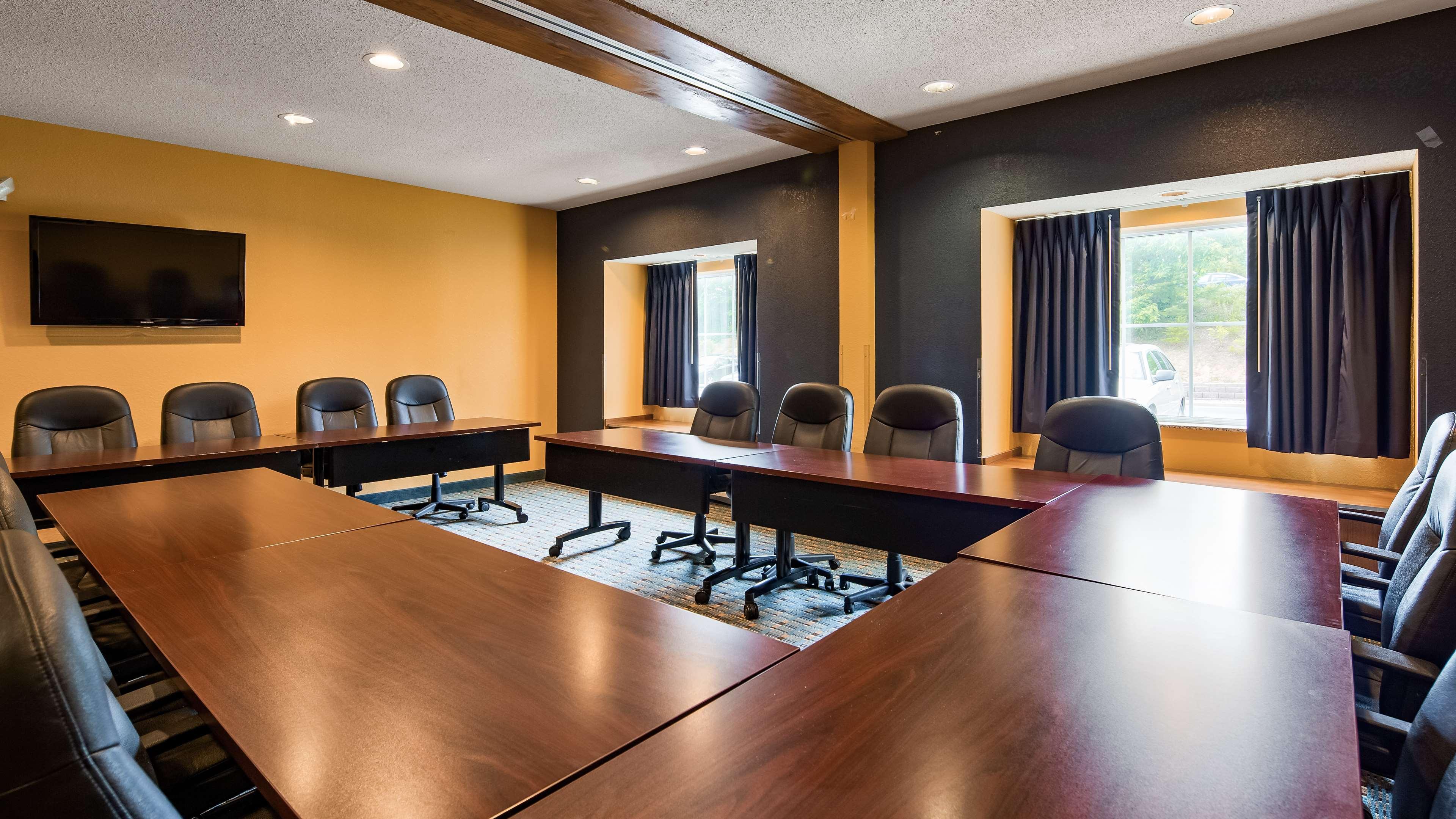 Surestay Plus Hotel By Best Western Keyser Esterno foto