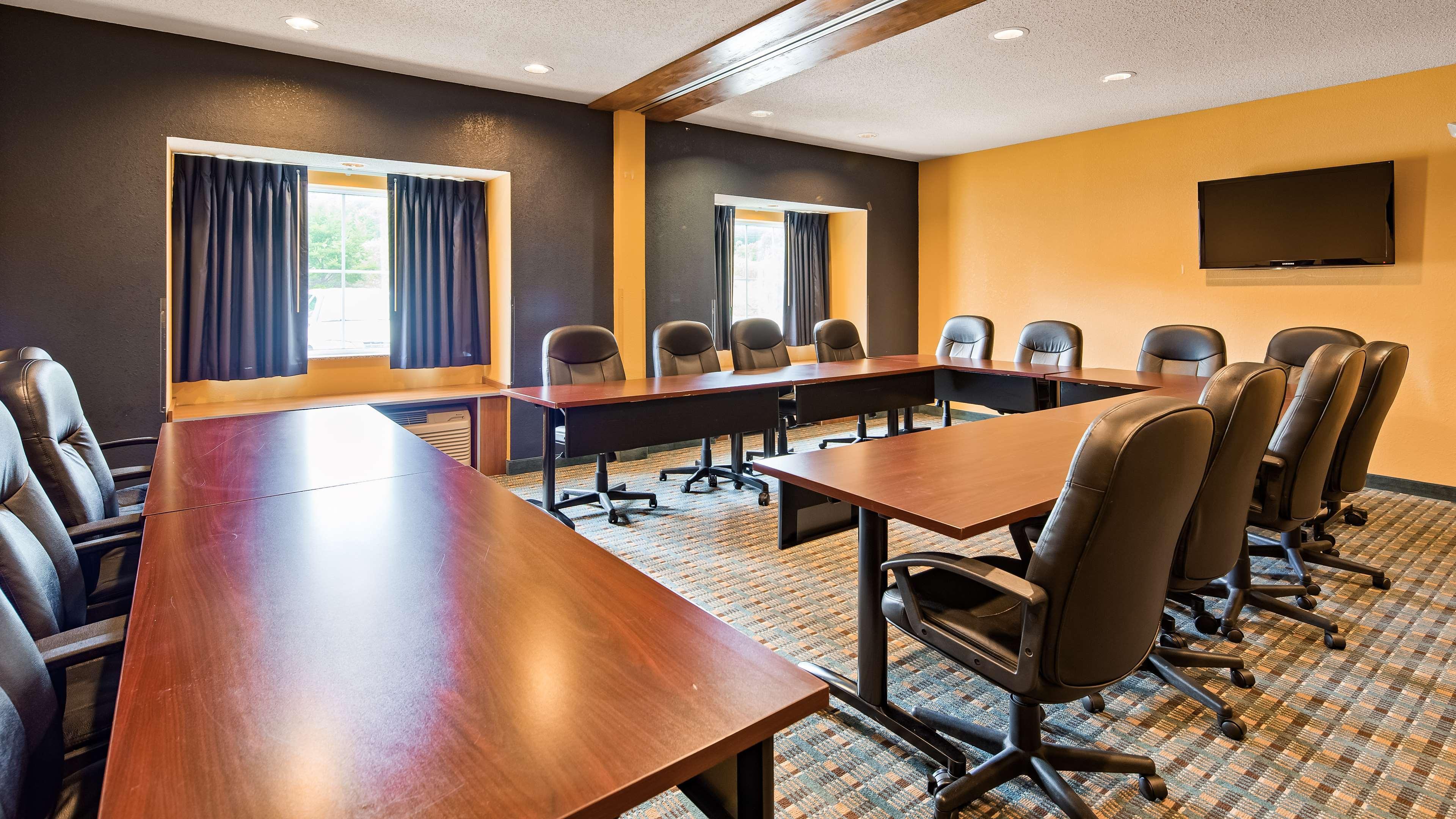 Surestay Plus Hotel By Best Western Keyser Esterno foto